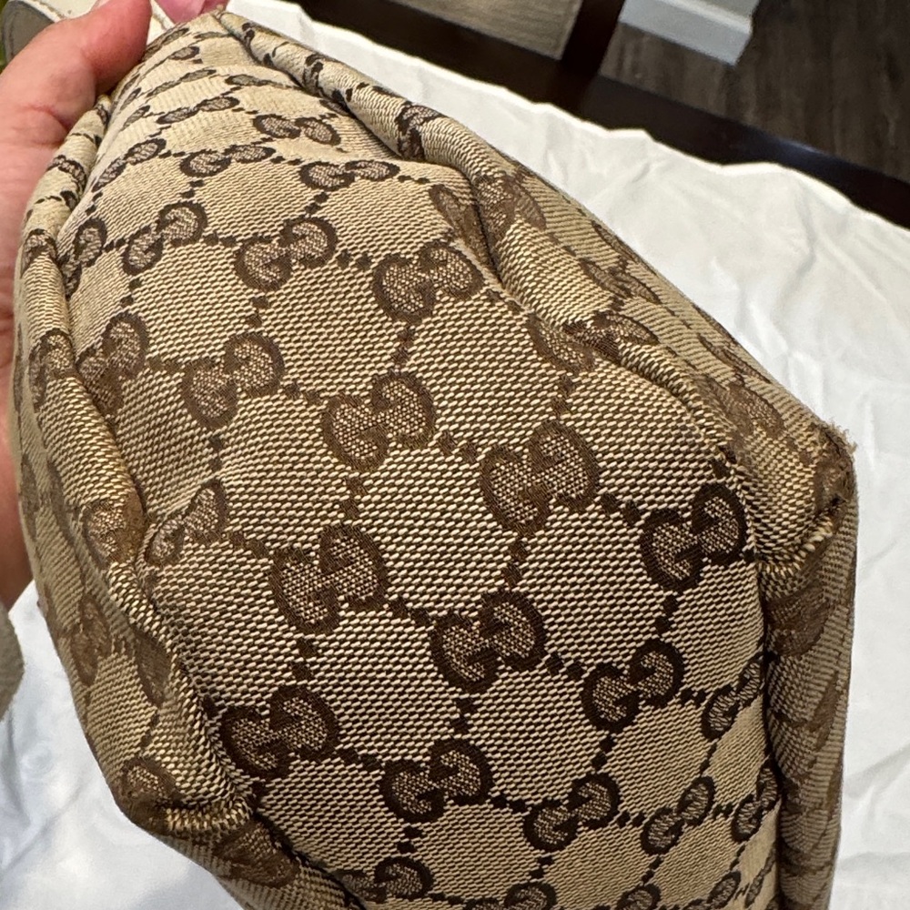 Authentic Gucci Brown Monogram Tote Bag - Picture 8 of 14